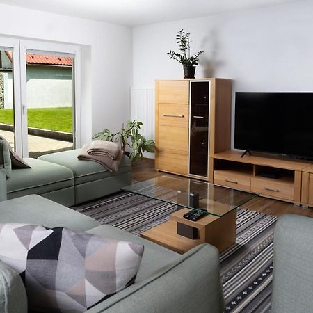 Stylish Apartment Under The Tatras Штрба Экстерьер фото