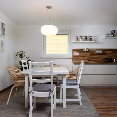 Stylish Apartment Under The Tatras Штрба Экстерьер фото