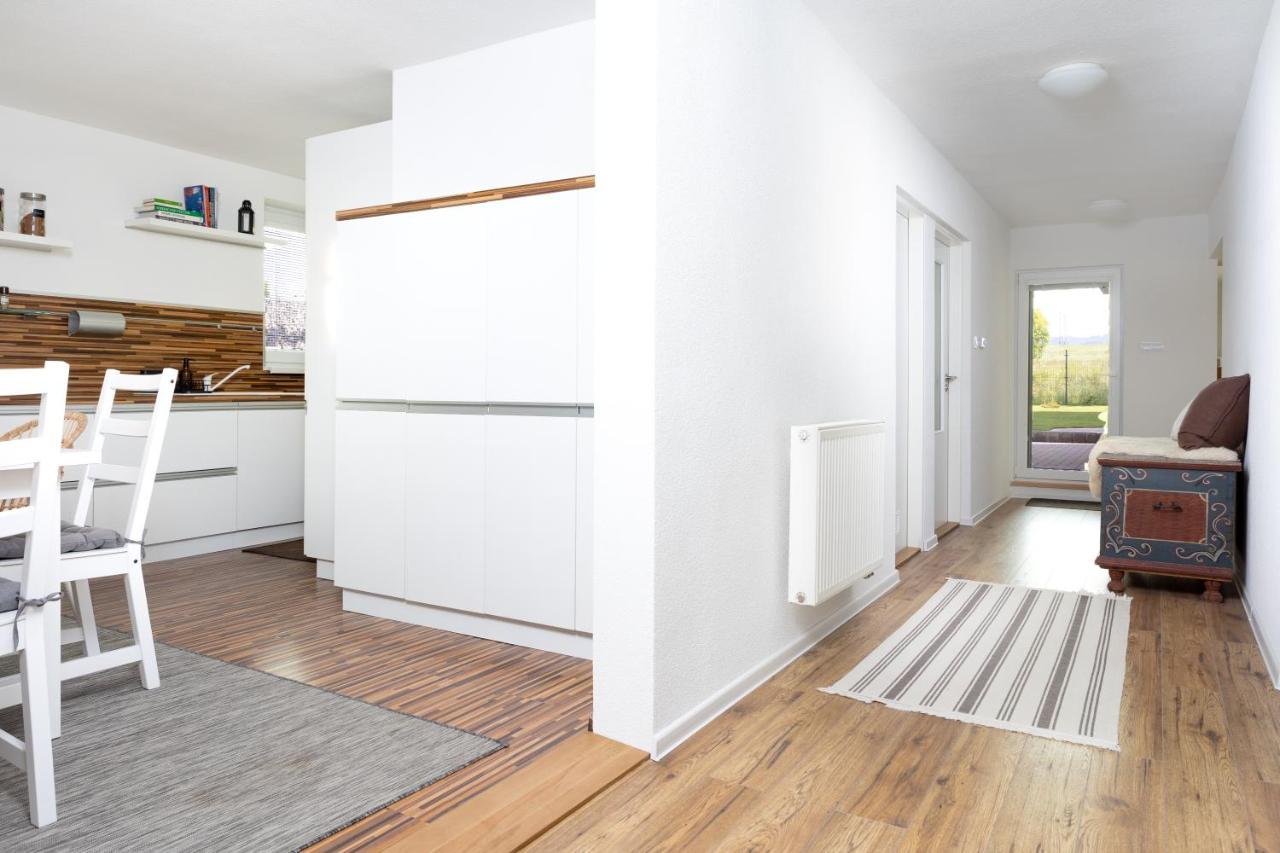 Stylish Apartment Under The Tatras Штрба Экстерьер фото