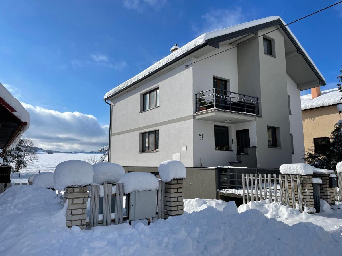 Stylish Apartment Under The Tatras Штрба Экстерьер фото